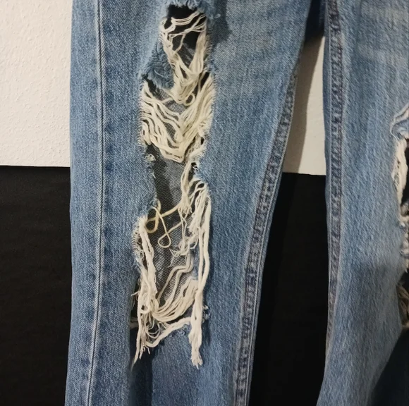 Aeropostale Women 90's baggy medium blue destroyed jeans - Picture 7 of 15